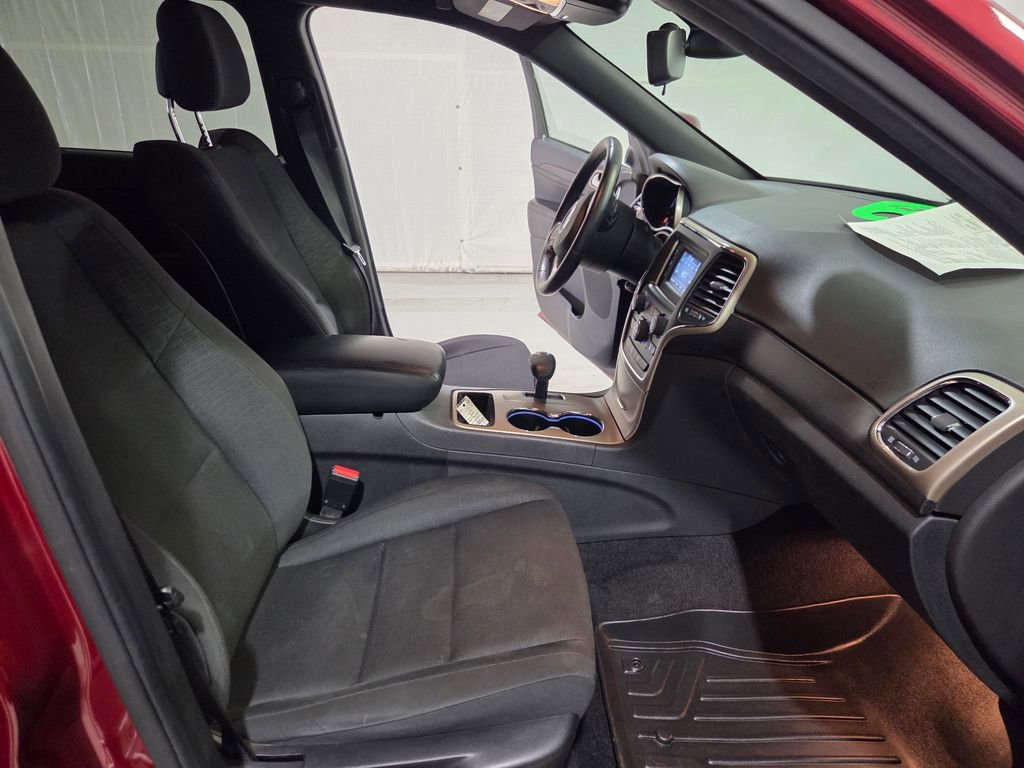 Used 2014 Jeep Grand Cherokee Laredo w/ Quick Order Package 23E AWD/4WD image 12