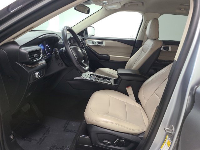 Used 2020 Ford Explorer Limited AWD/4WD image 17