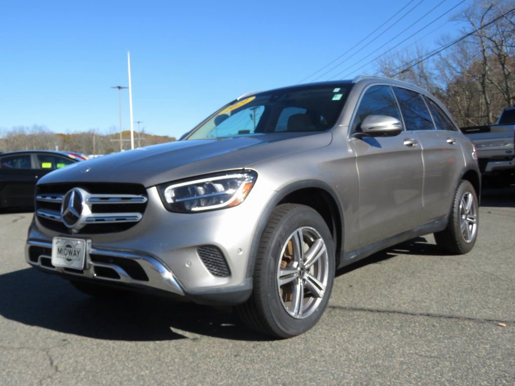 Used 2021 Mercedes-Benz GLC 300 4MATIC image 2