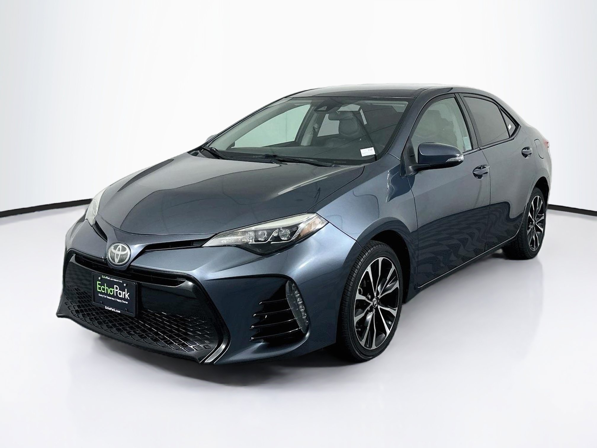 Used 2019 Toyota Corolla SE w/ Carpet Mat Package (TMS) FWD image 3