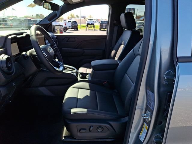 New 2026 Chevrolet Colorado Trail Boss w/ Off-Road Front Bumper Package AWD/4WD image 10