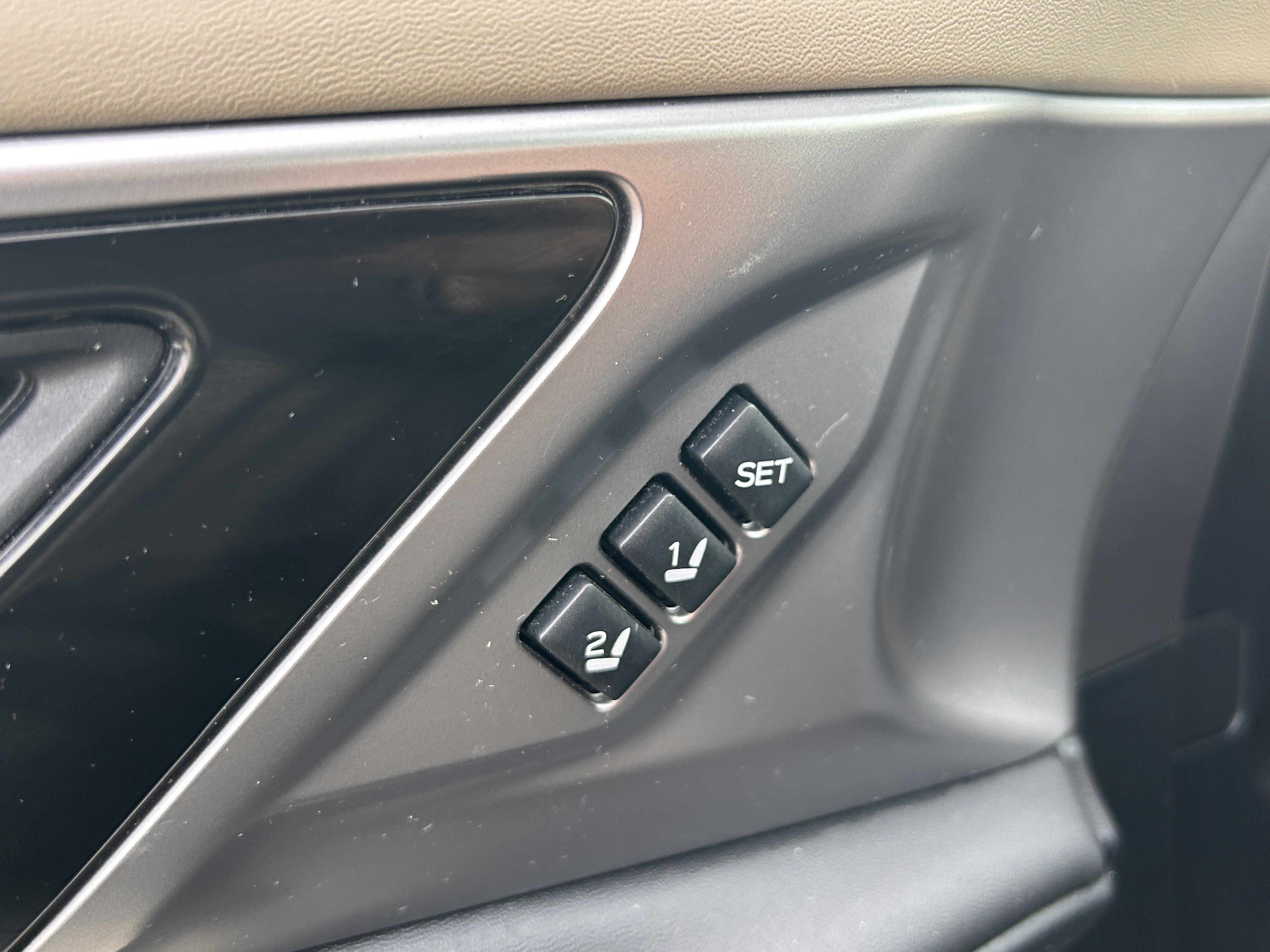 Used 2020 Subaru Outback Limited image 18