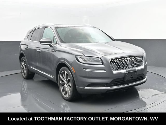 Used 2021 Lincoln Nautilus Reserve AWD/4WD image 3
