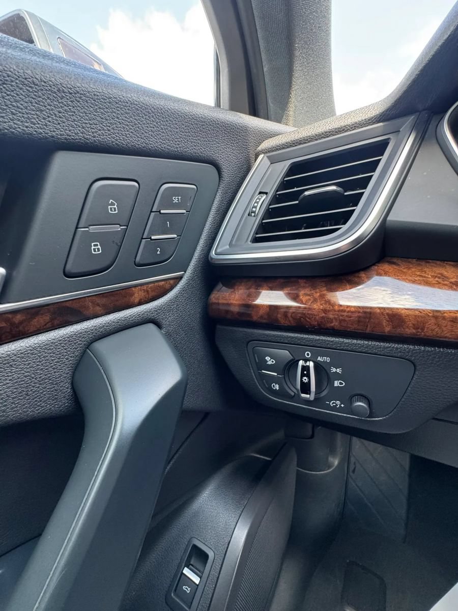 Used 2018 Audi Q5 2.0T Premium Plus AWD/4WD image 25