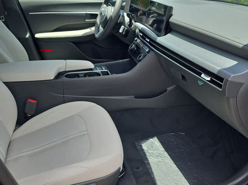 New 2026 Hyundai Sonata SEL FWD image 23