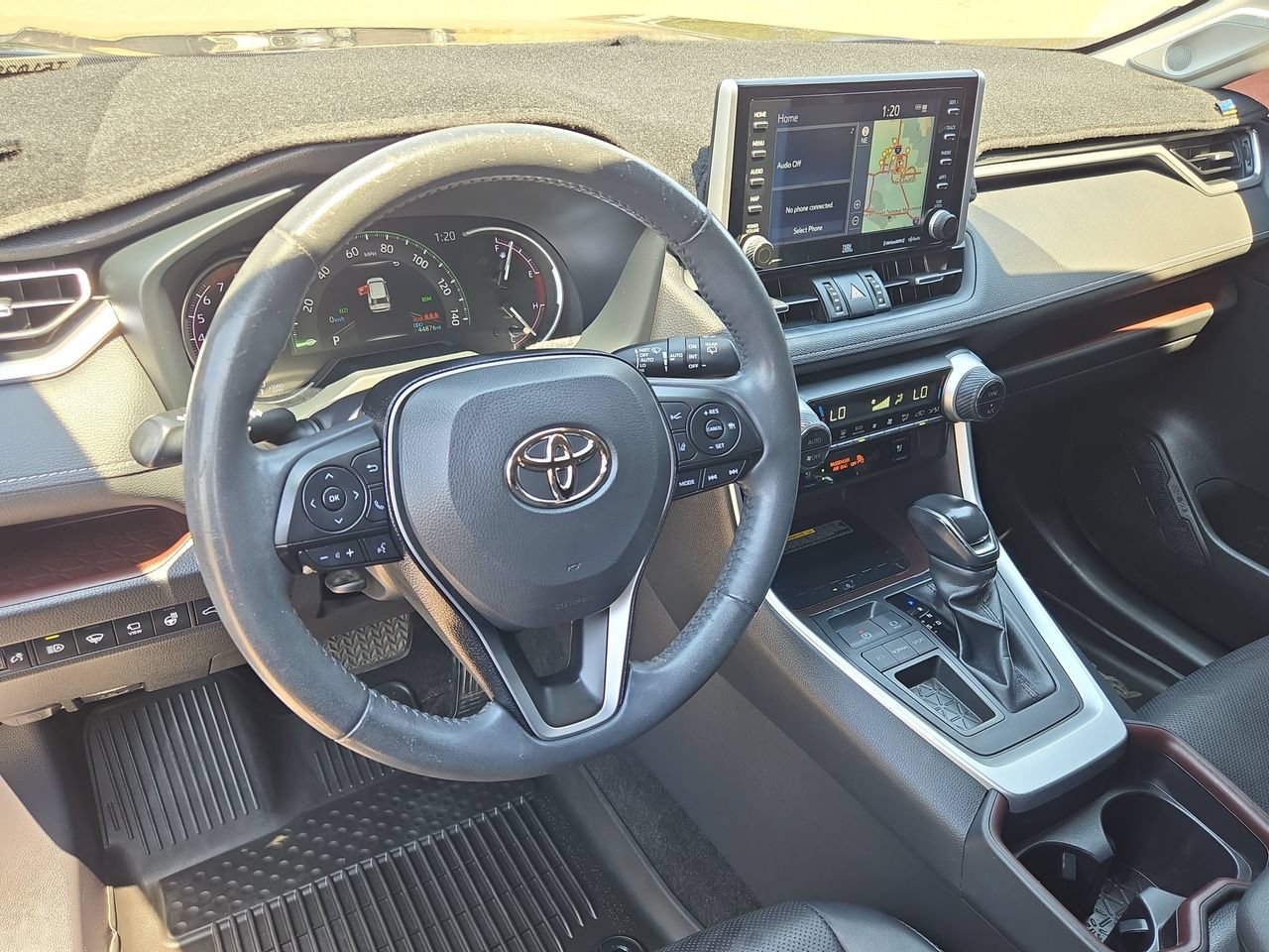 Used 2020 Toyota RAV4 Limited FWD image 16