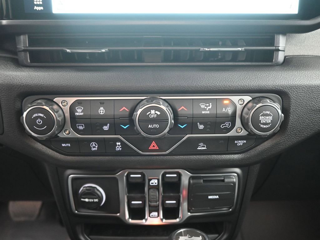 New 2026 Jeep Wrangler Sport S image 32