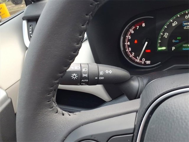Certified 2025 Toyota RAV4 XLE Premium image 24