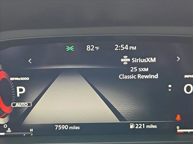 Used 2024 Nissan Rogue SL image 11