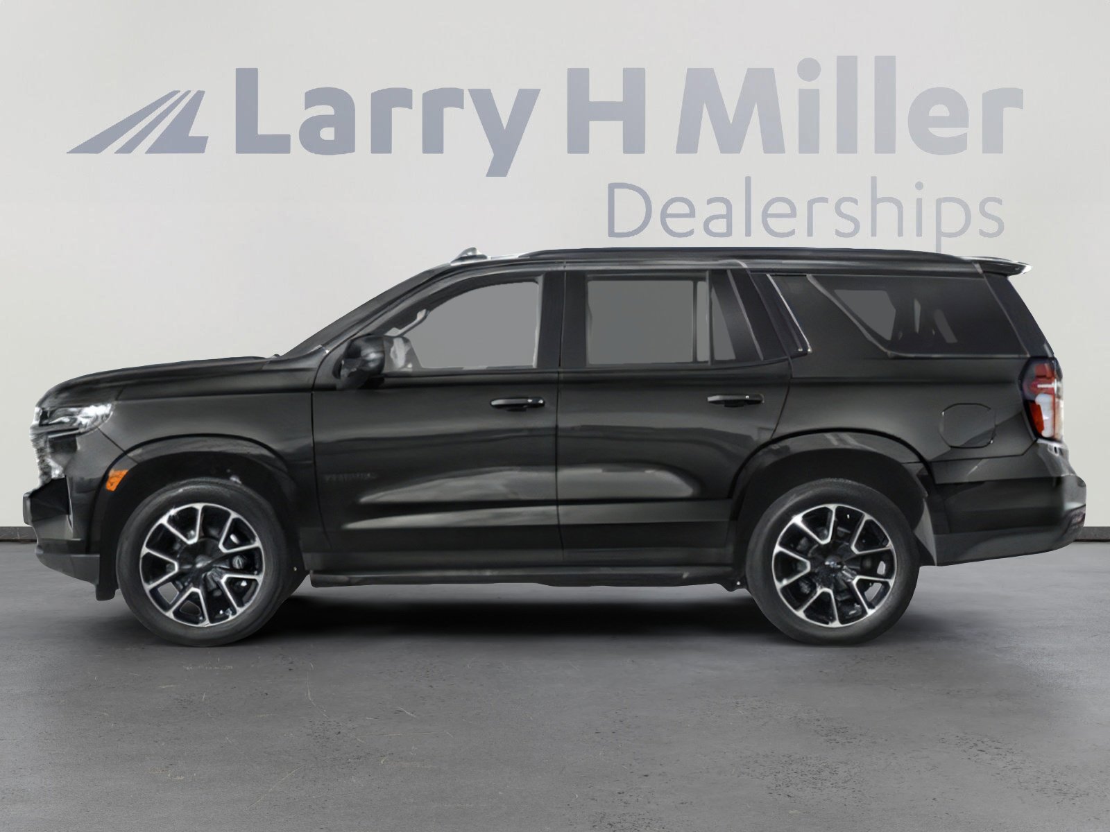Used 2022 Chevrolet Tahoe RST w/ Luxury Package AWD/4WD image 6
