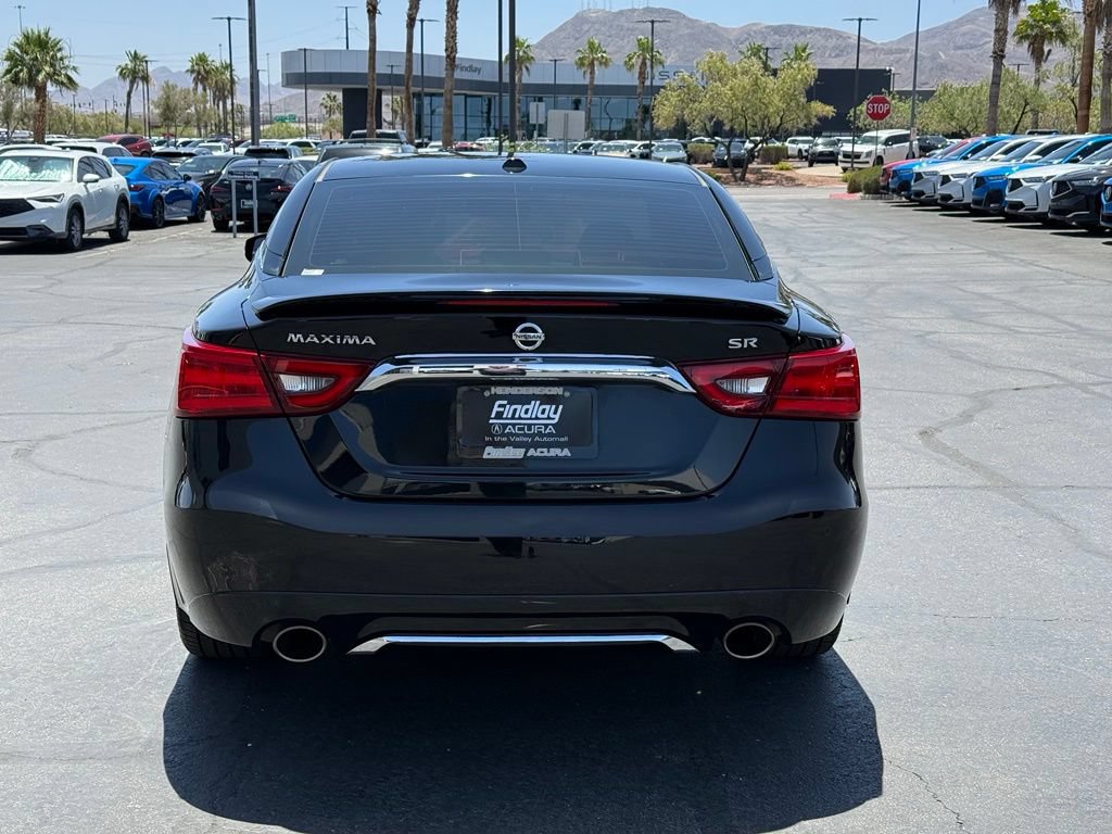 Used 2017 Nissan Maxima SR w/ Midnight Edition FWD image 4