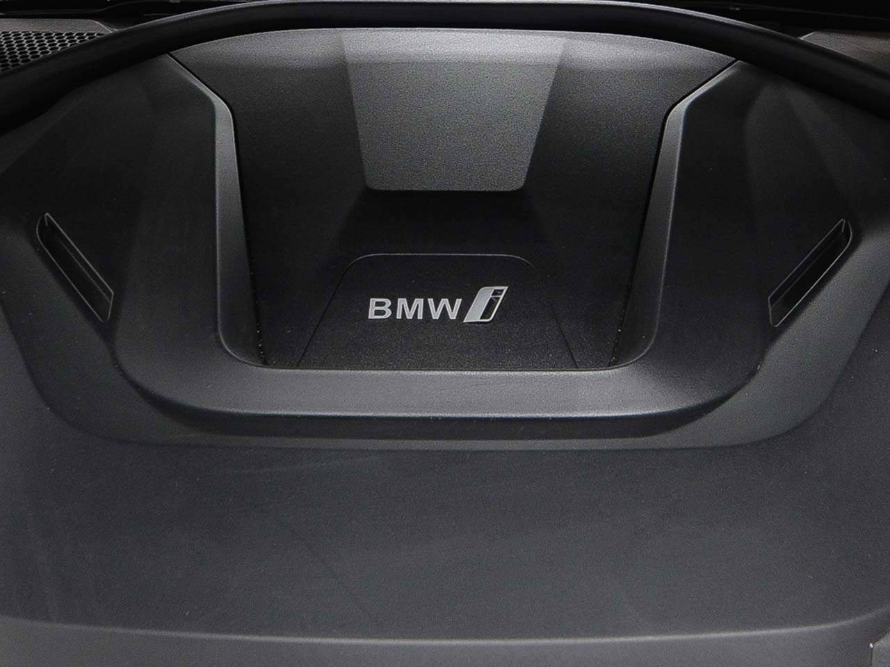 Used 2023 BMW i4 eDrive40 w/ Premium Package image 16