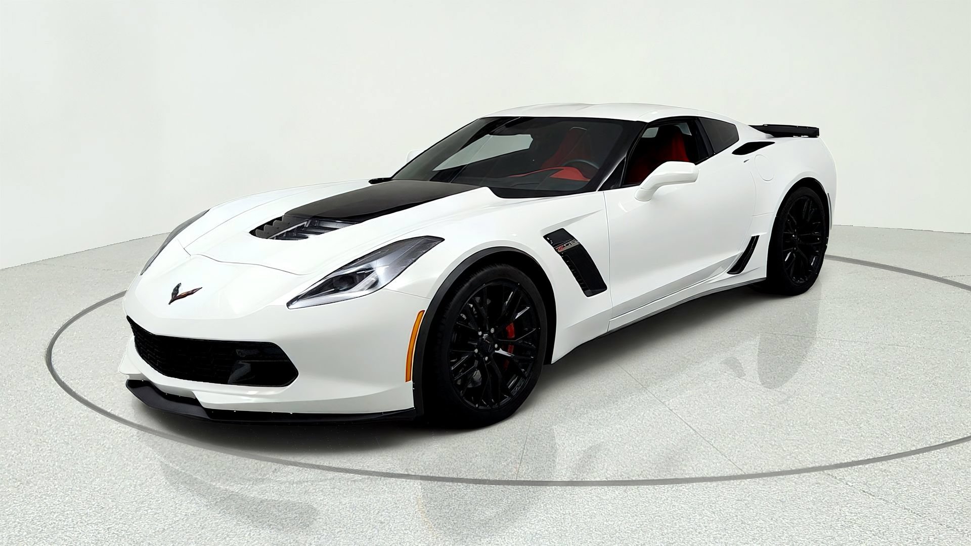 Used 2016 Chevrolet Corvette Z06 w/ 2LZ Preferred Equipment Group RWD image 1