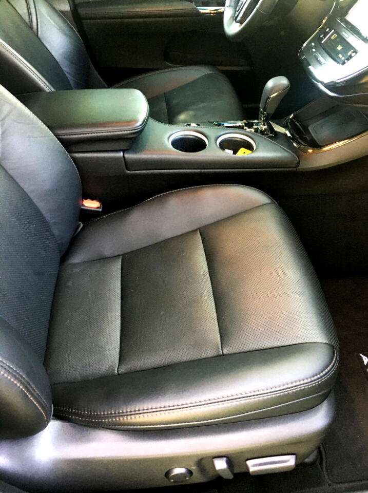 Used 2018 Toyota Avalon XLE Premium image 15