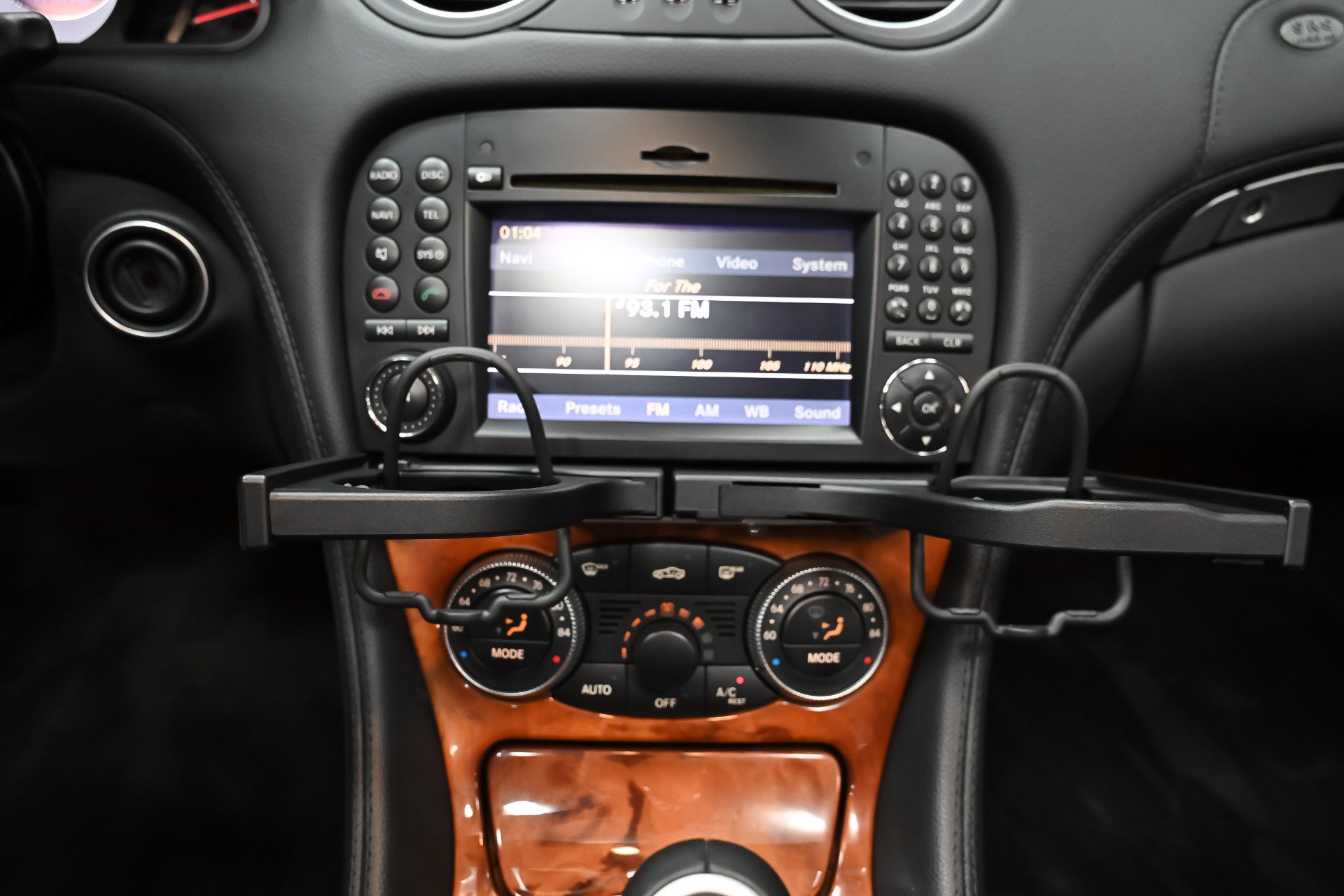 Used 2009 Mercedes-Benz SL 550 image 31
