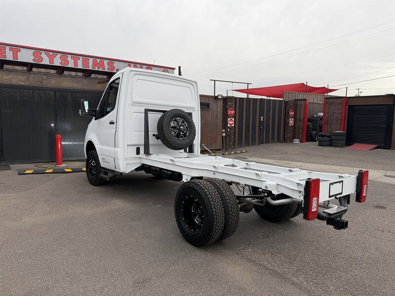 Used 2023 Mercedes-Benz Sprinter 3500 image 5