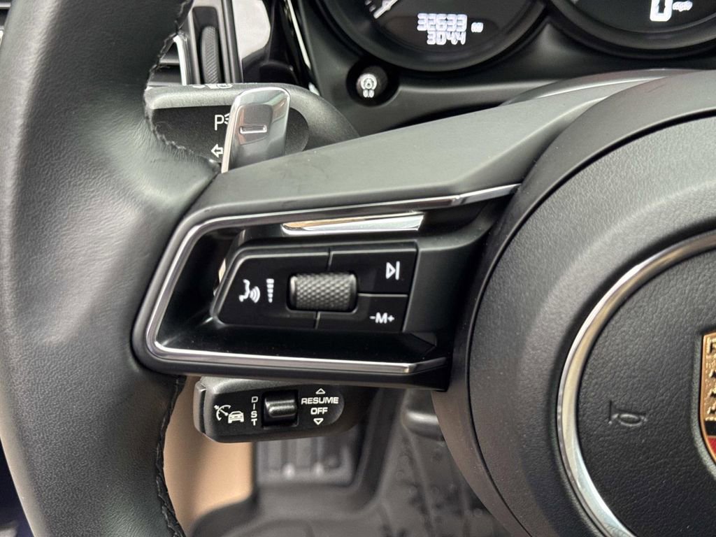 Used 2023 Porsche Macan S w/ Sport Chrono Package image 30