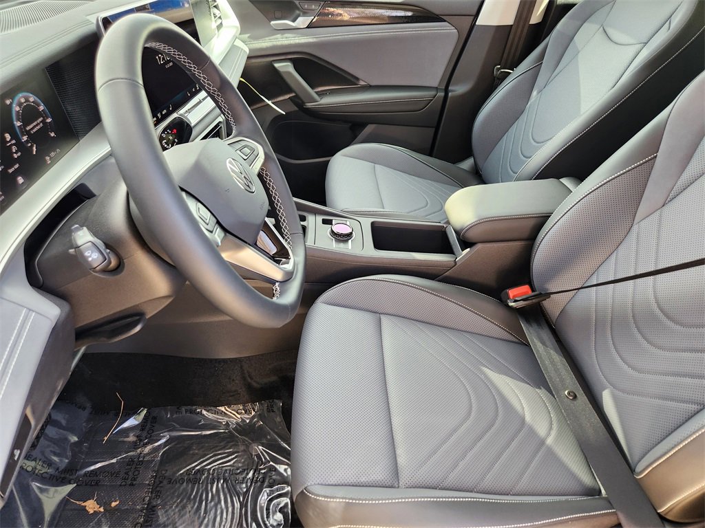 New 2026 Volkswagen Tiguan SE image 3