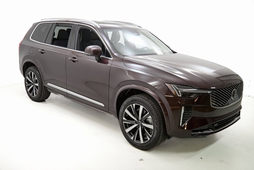 Used 2025 Volvo XC90 B6 Core w/ Protection Package image 4