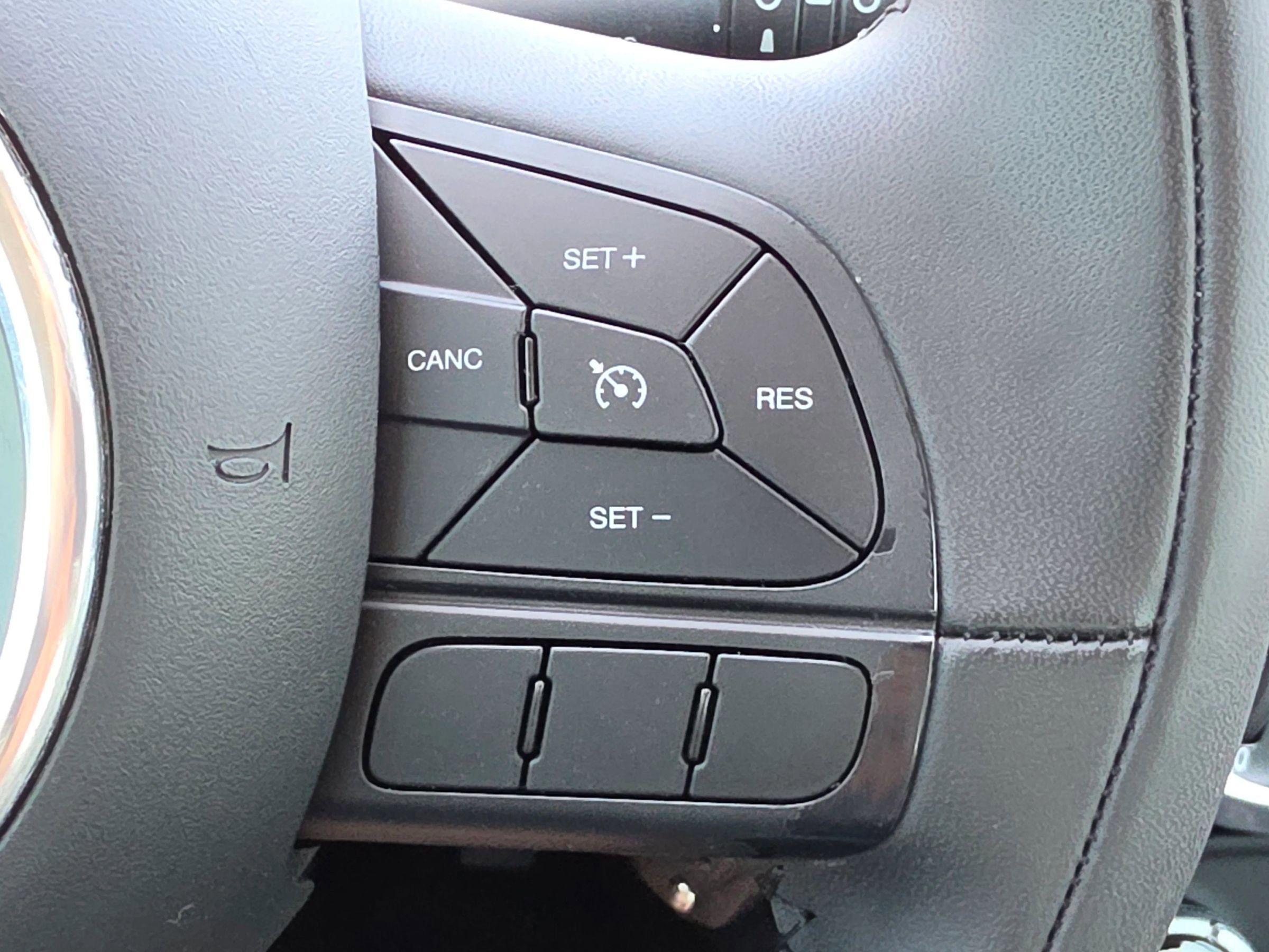 Used 2018 FIAT 500X Pop w/ Popular Equipment Group image 17