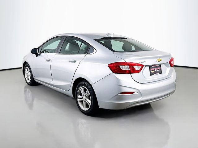 Used 2017 Chevrolet Cruze LT image 8