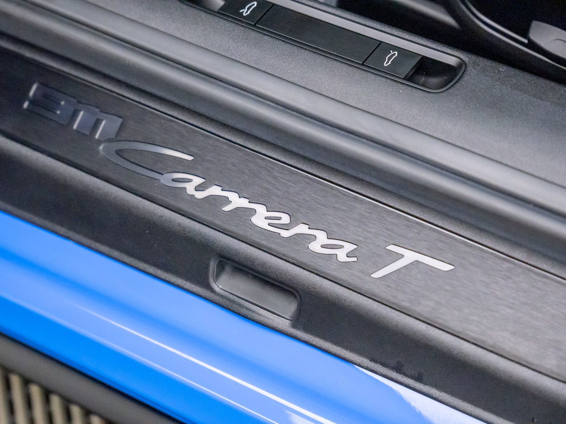 Certified 2024 Porsche 911 Carrera T image 17