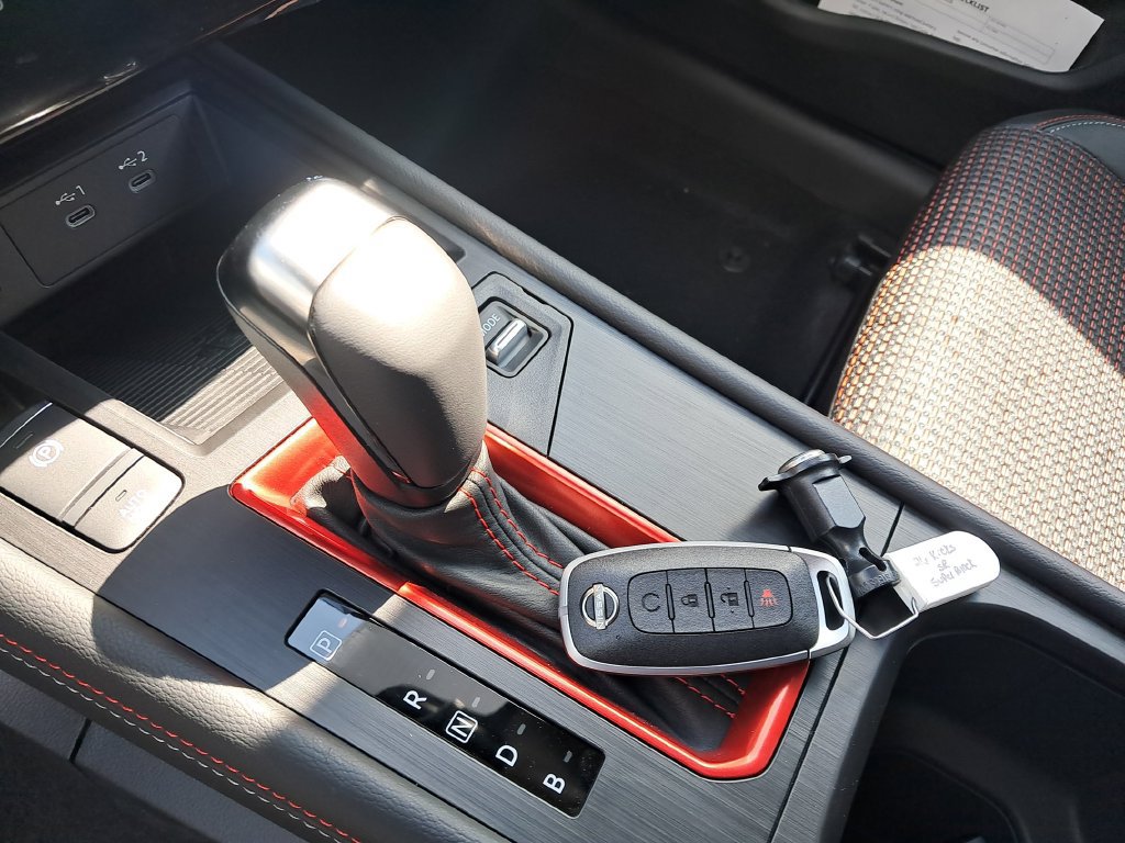 New 2026 Nissan Kicks SR FWD image 25