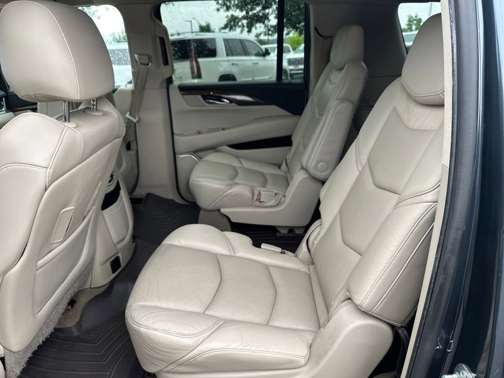 Used 2020 Cadillac Escalade ESV Luxury RWD image 34