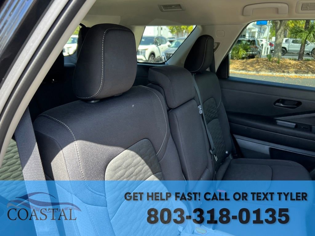 Certified 2024 Nissan Pathfinder SV FWD image 23