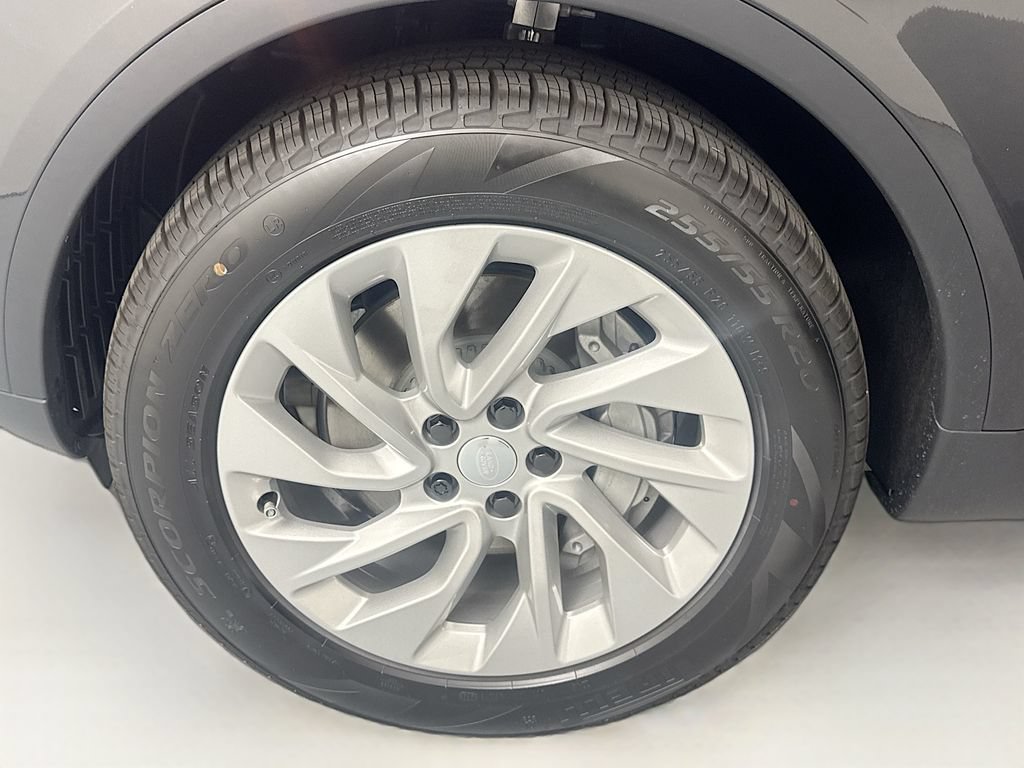 New 2026 Land Rover Discovery S AWD/4WD image 30