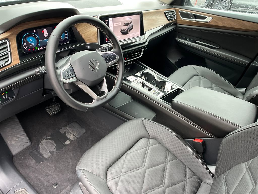 Used 2025 Volkswagen Atlas SE image 10
