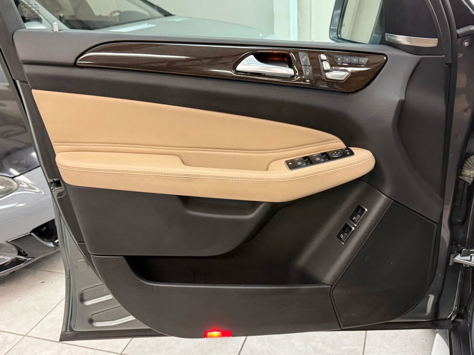 Used 2018 Mercedes-Benz GLS 450 4MATIC image 15