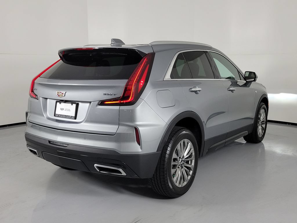 Certified 2025 Cadillac XT4 Premium Luxury FWD image 3