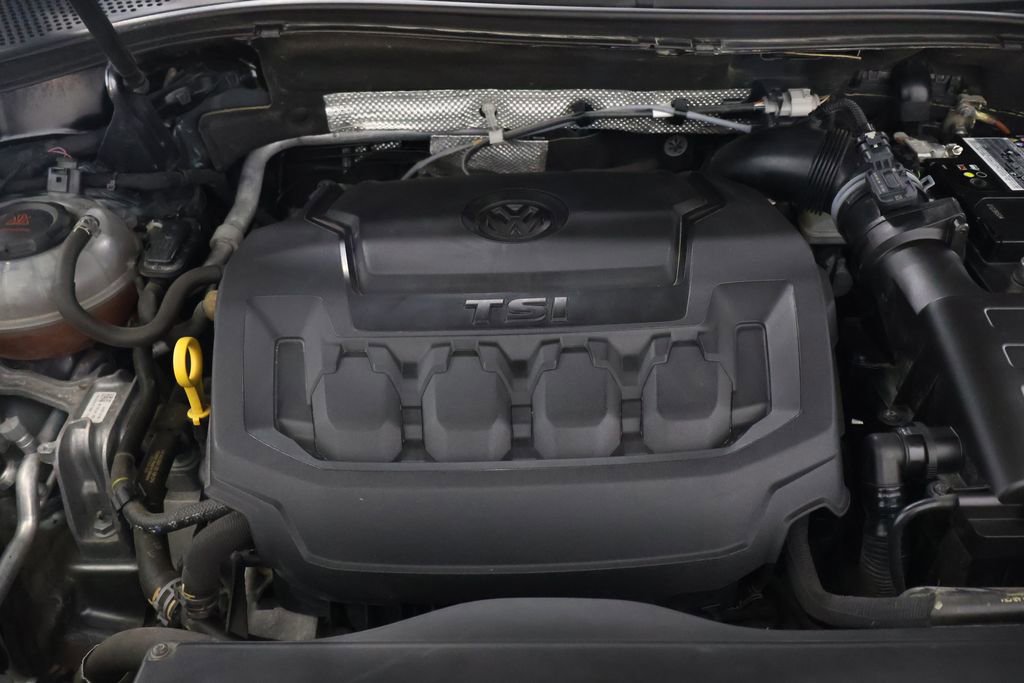 Used 2019 Volkswagen Tiguan SE w/ Panoramic Sunroof Package image 28