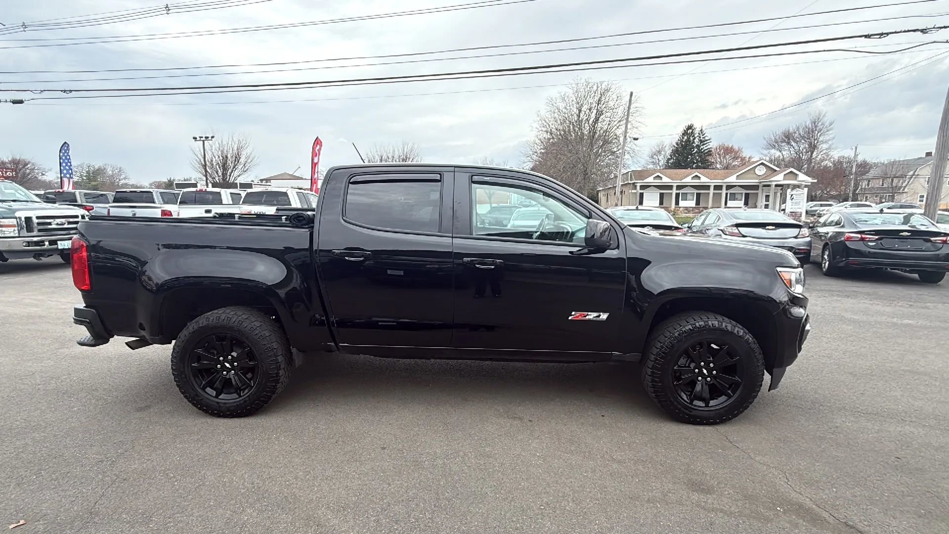 Used 2022 Chevrolet Colorado Z71 w/ Z71 Midnight Edition image 12