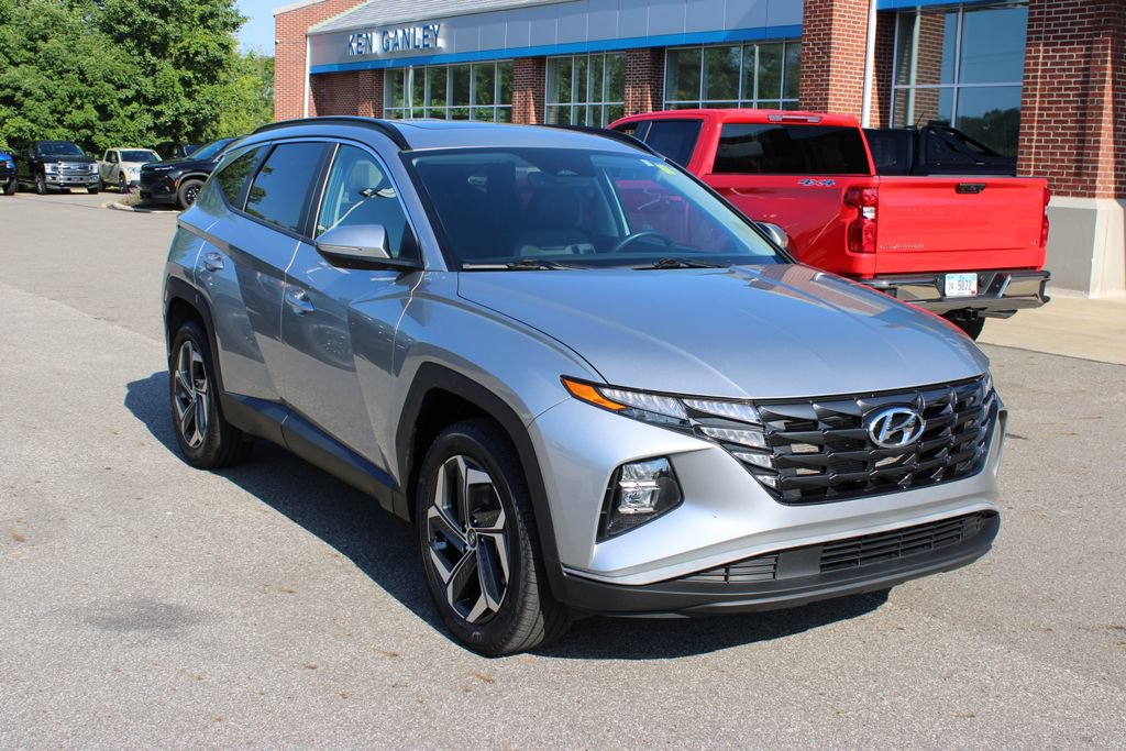 Used 2024 Hyundai Tucson SEL w/ Convenience Package AWD/4WD image 4