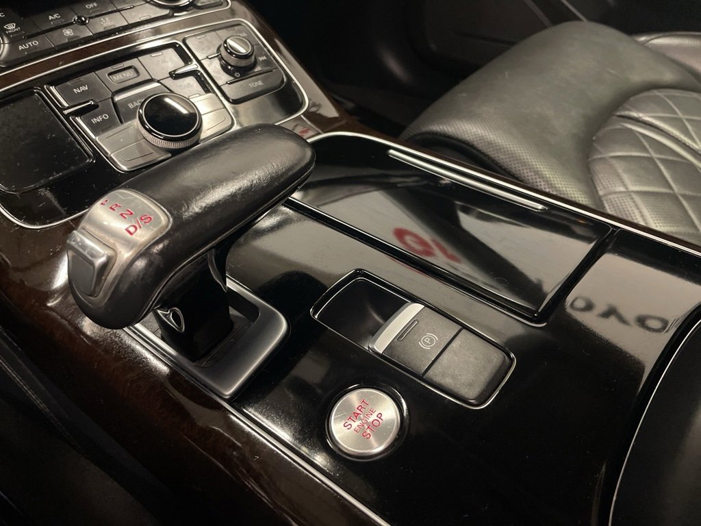 Used 2017 Audi A8 L 4.0T w/ Dynamic Package image 23