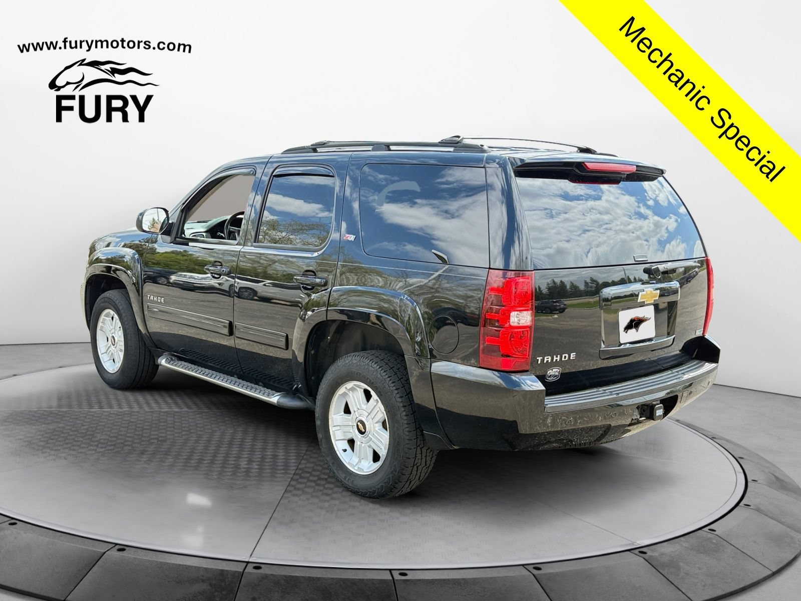 Used 2011 Chevrolet Tahoe LT w/ Suspension Package, Off-Road AWD/4WD image 5
