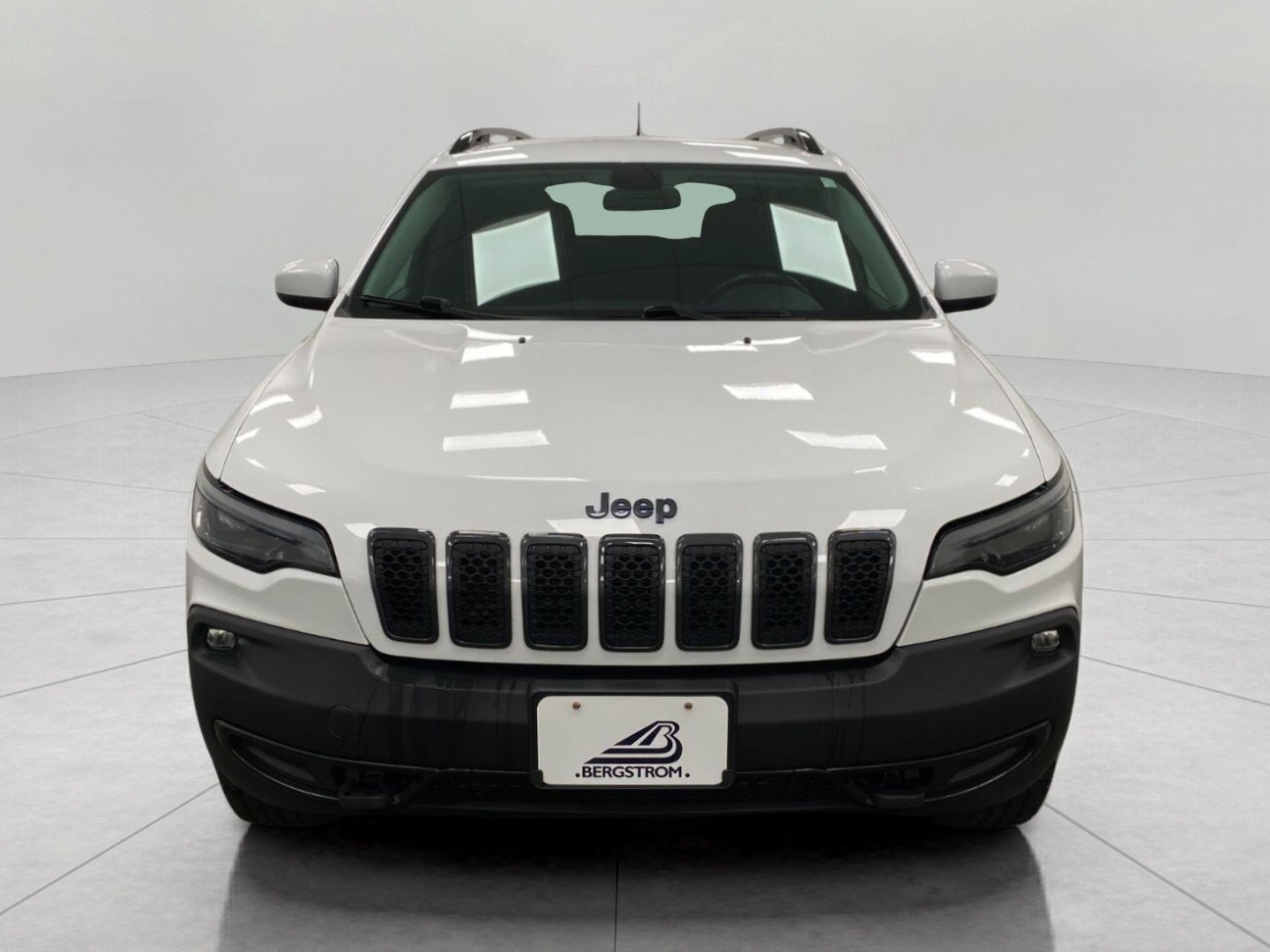 Used 2020 Jeep Cherokee Latitude AWD/4WD image 11