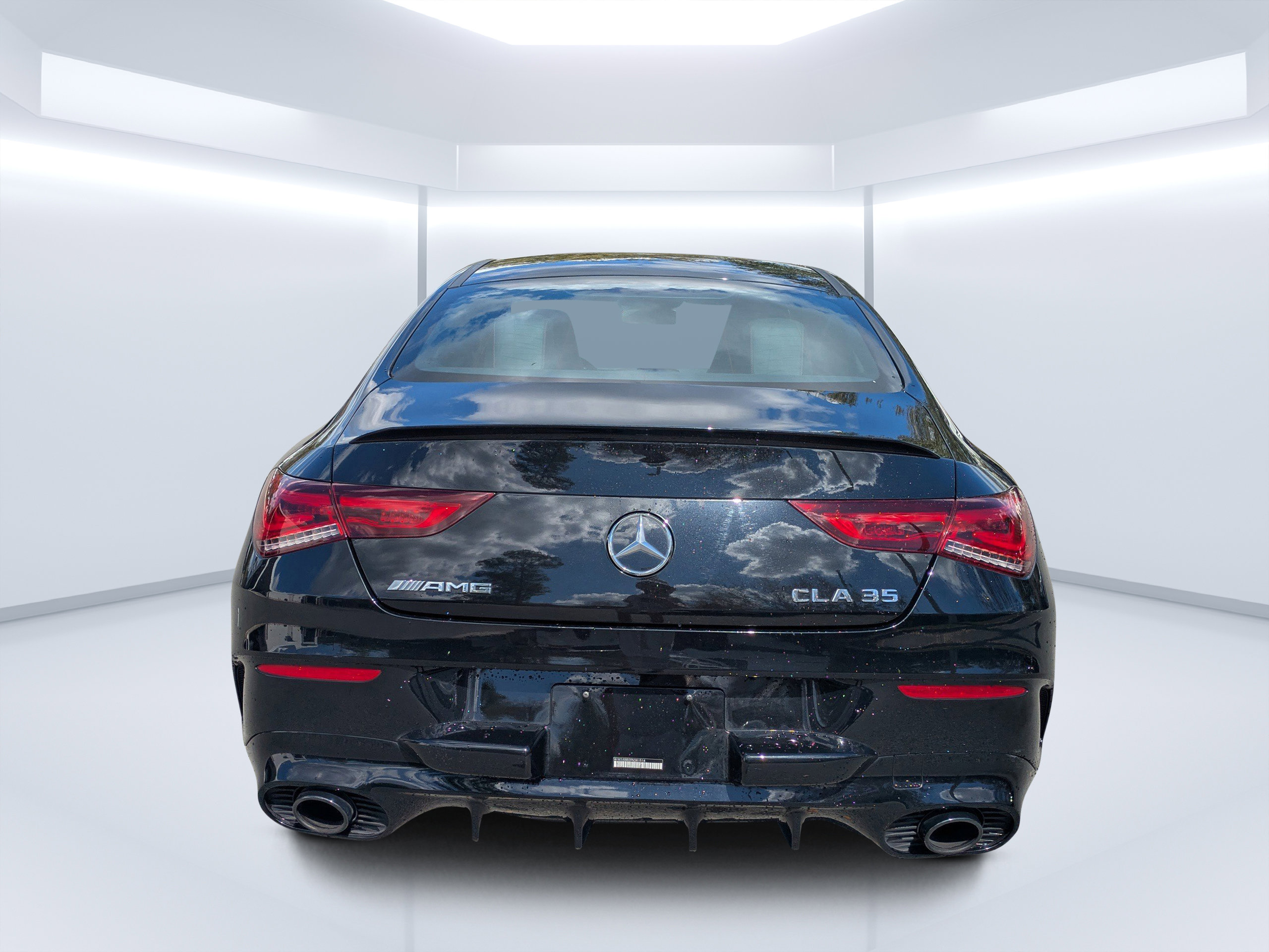 Certified 2023 Mercedes-Benz CLA 35 AMG 4MATIC image 4
