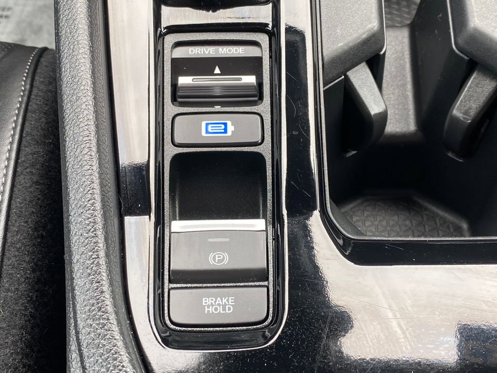 Used 2025 Honda Accord Sport image 24
