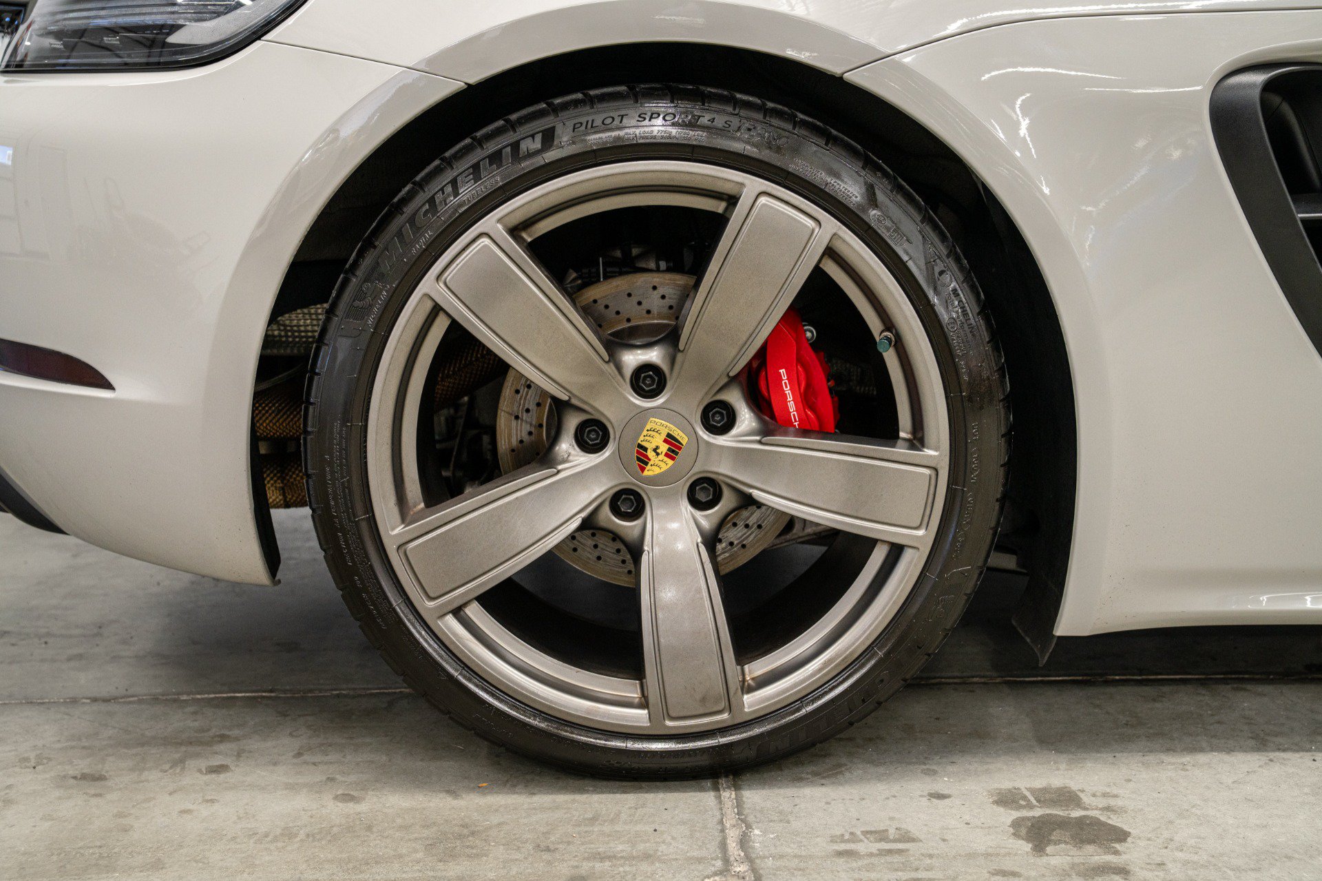 Used 2024 Porsche 718 Boxster GTS w/ GTS Interior Package RWD image 38