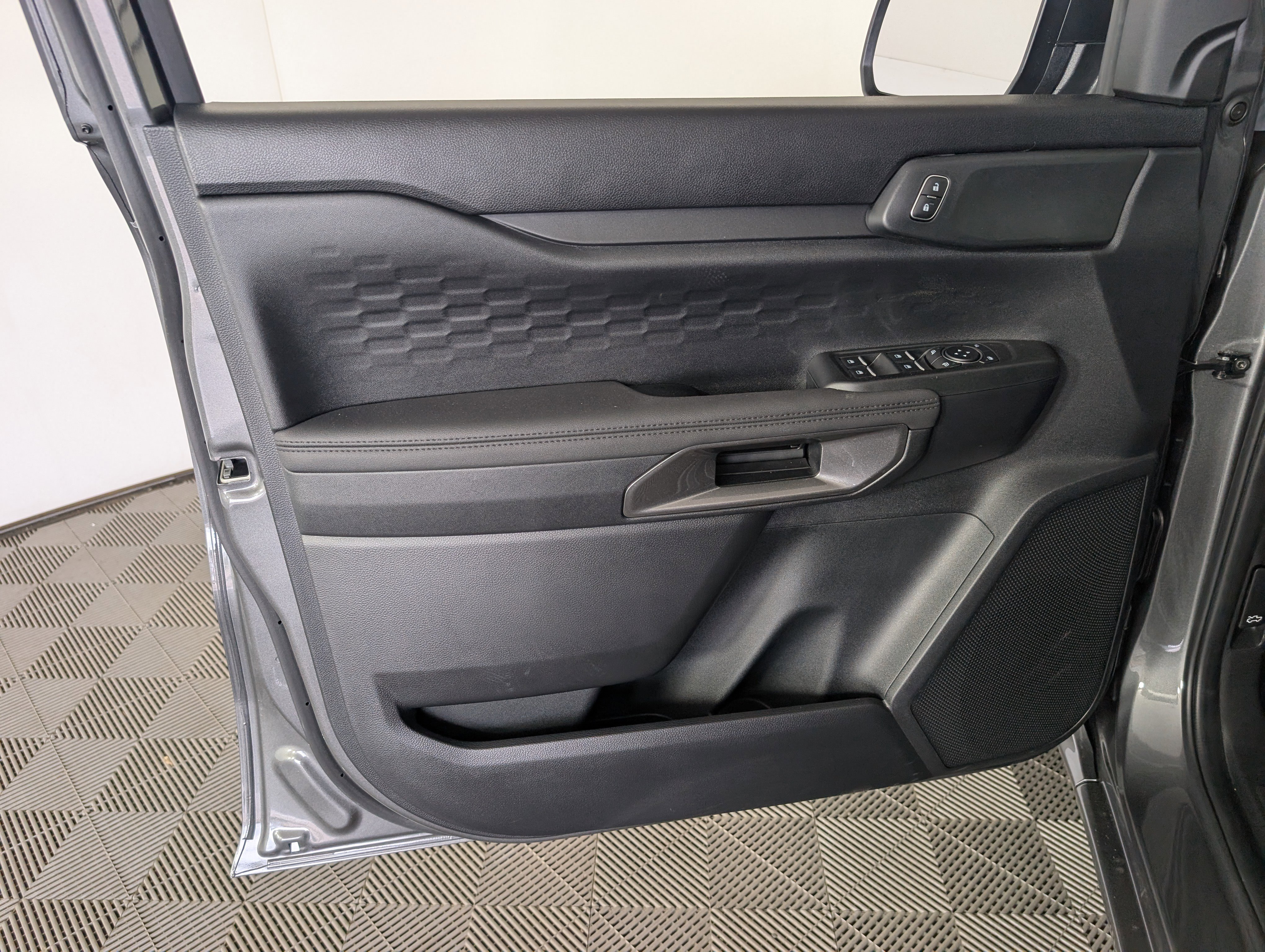 New 2025 Ford Ranger XLT w/ Equipment Group 301A High image 11