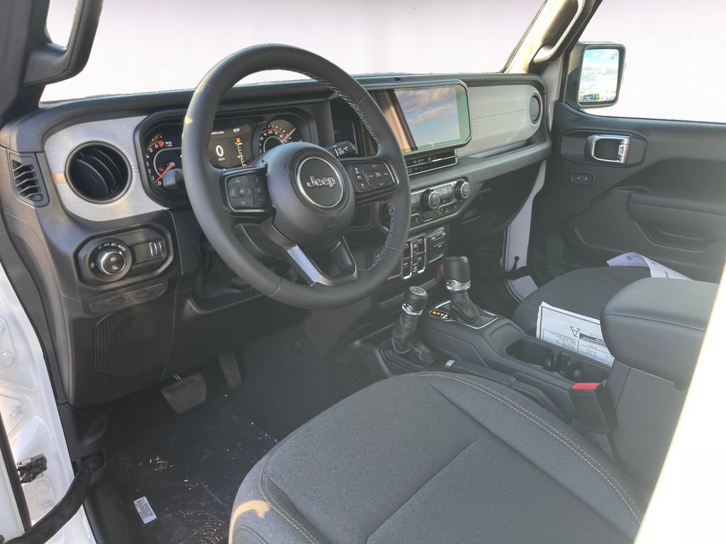 New 2026 Jeep Gladiator Sport AWD/4WD image 10