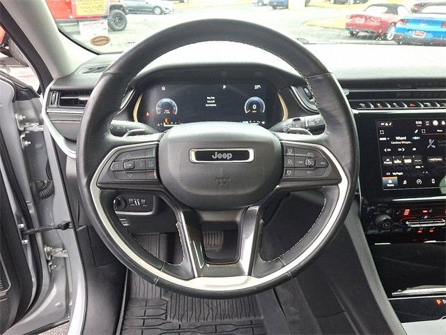 Used 2021 Jeep Grand Cherokee L Laredo w/ Luxury Tech Group I image 19