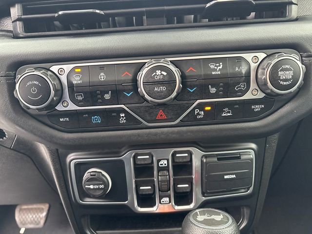 Used 2025 Jeep Wrangler Unlimited Sahara w/ Safety Group image 26