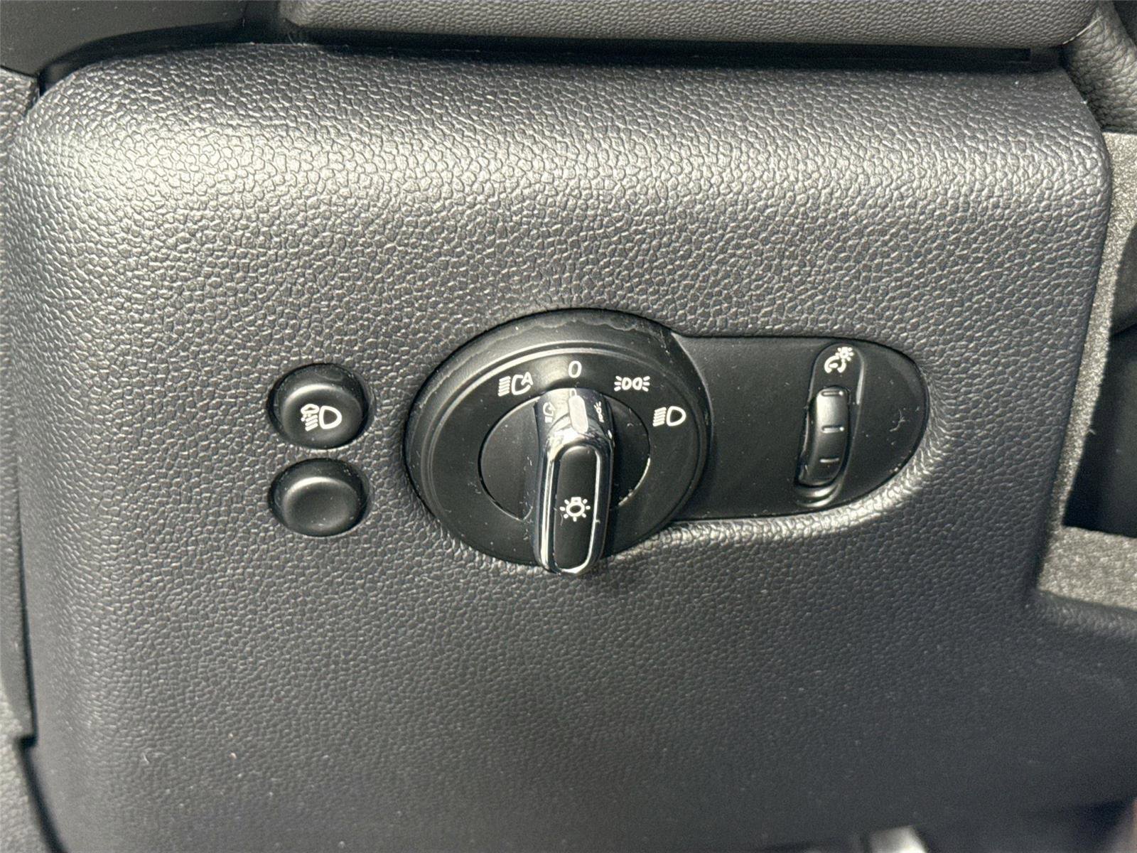 Used 2023 MINI Cooper S image 15