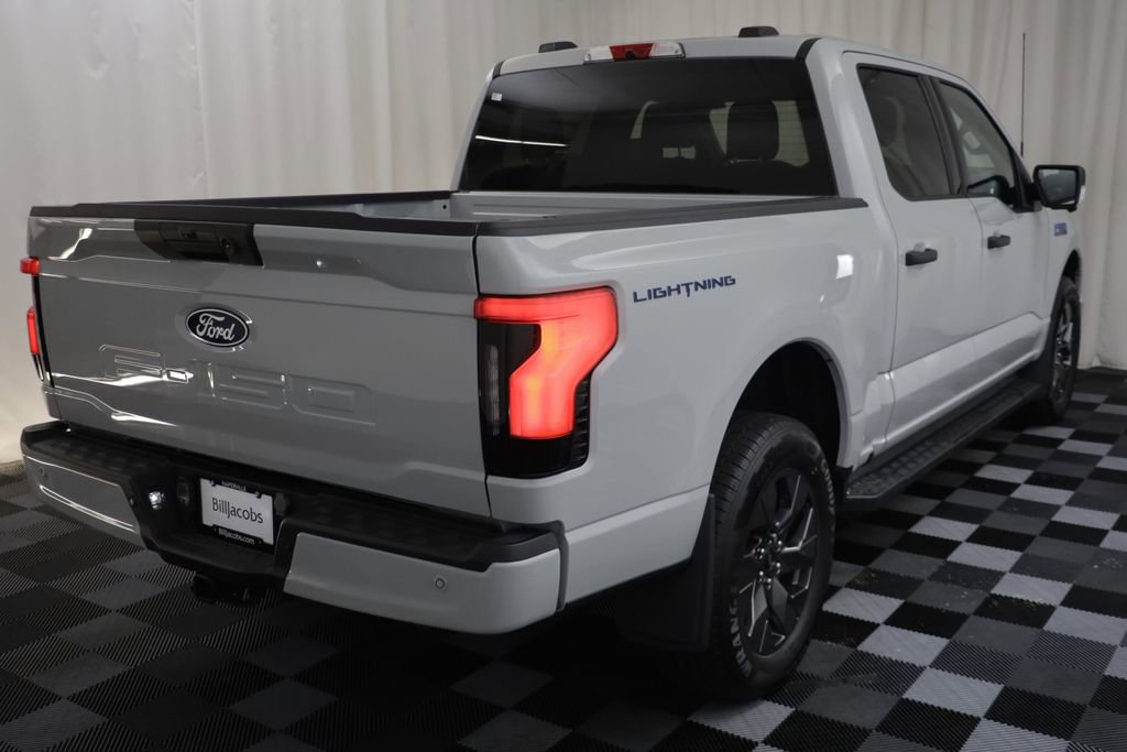 Used 2024 Ford F150 Lightning XLT image 17