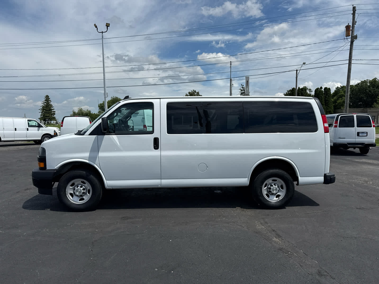 Certified 2023 Chevrolet Express 3500 LS RWD image 2