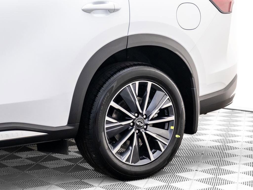 Certified 2026 INFINITI QX60 Luxe w/ Cargo Package AWD/4WD image 35